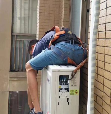 防城港市空调移机
